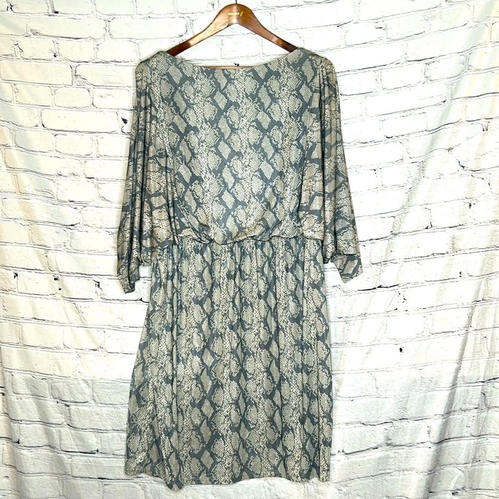 Roz & Ali Gray Cream Snakeskin Long Sleeve Dress Size 18 Excellent Condition